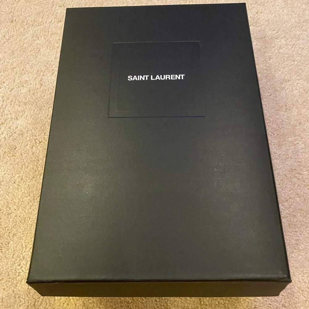 Brand New Authentic Medium Saint Laurent LouLou - Picture 4 of 10